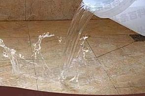 锡林浩特漏水维修 免砸砖防水材料该如何施工